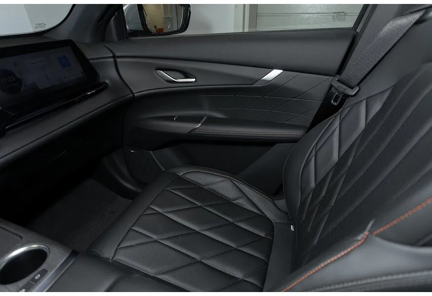 Changan CS75PLUS 2.0 AT 4WD (235 л.с.) Tech Белый в АВИЛОН. Слайд №6