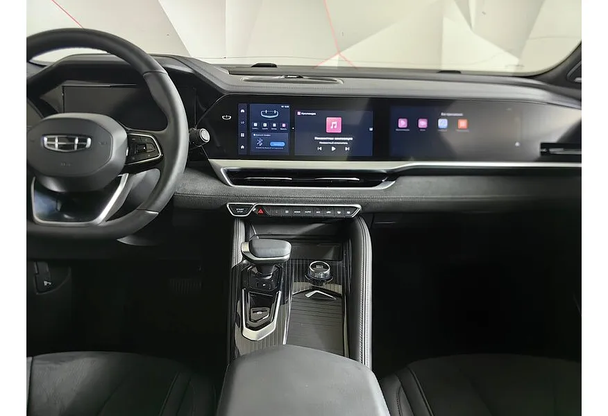 Geely Monjaro 2.0T 8AT 4WD (238 л.с.) Flagship Черный в АВИЛОН. Слайд №15