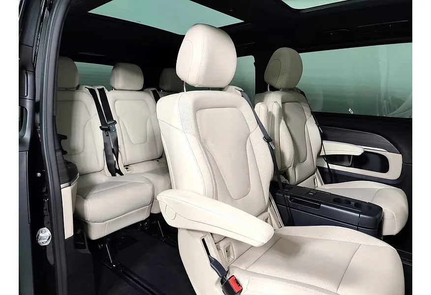 Mercedes-Benz V-Класс V 300 d L3 4MATIC 9G-TRONIC (237 л.с.) Exclusive Черный в АВИЛОН. Слайд №4