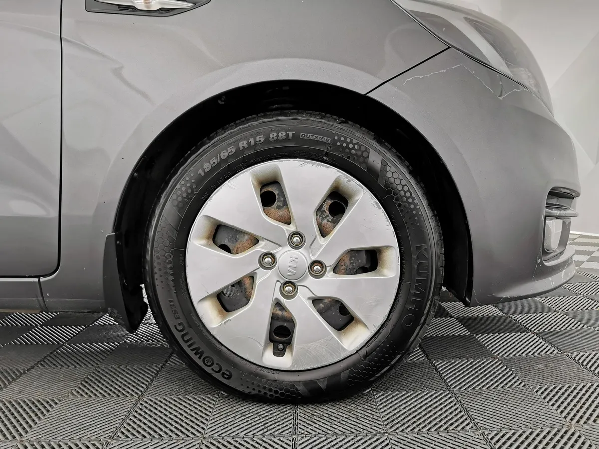 Kia Rio 1.6 AT (123 л.с.) Luxe Серый в АВИЛОН. Слайд №9
