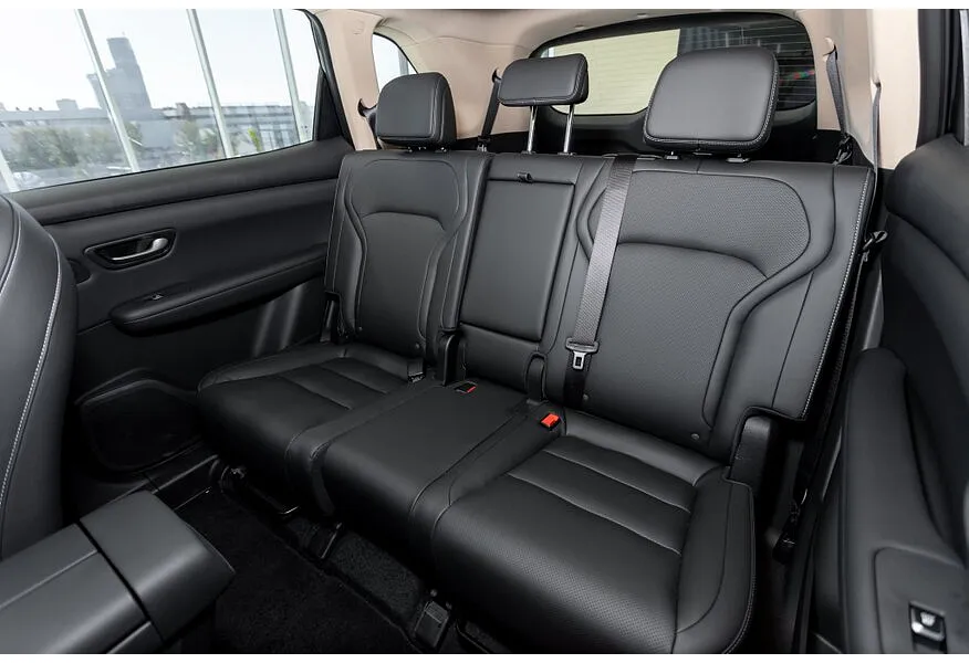 EVOLUTE i-SPACE 1.5 CVT (218 л.с.) (7 мест) Черный в АВИЛОН. Слайд №9