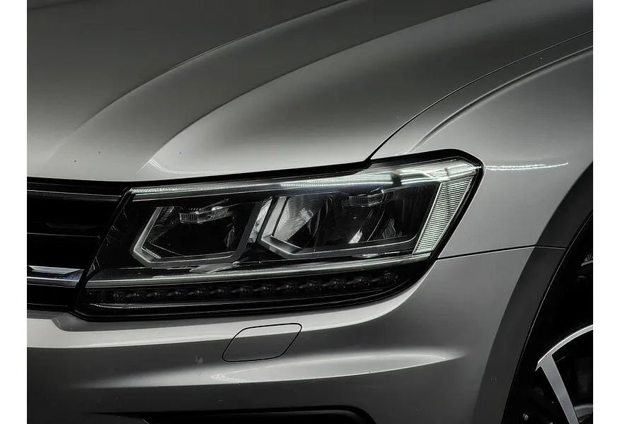 Volkswagen Tiguan 2.0 TSI 4Motion DSG (180 л.с.) OFFROAD Серый в АВИЛОН. Слайд №10