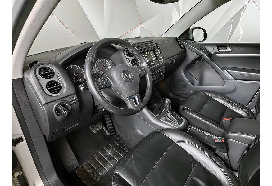 Volkswagen Tiguan 2.0 TDI 4Motion AT (140 л.с.) Track & Style Серебристый в АВИЛОН. Слайд №19