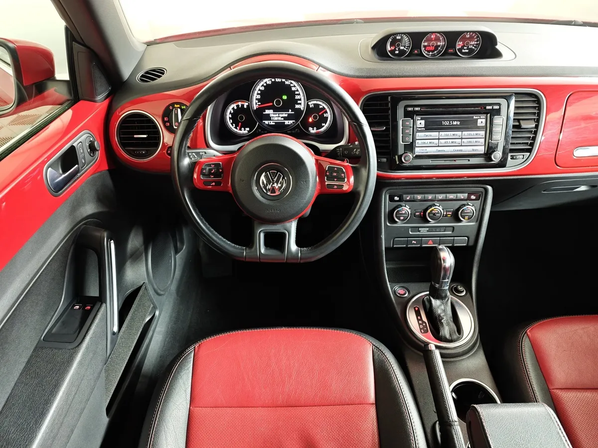 Volkswagen Beetle 1.2 TSI BlueMotion DSG (105 л.с.) Красный в АВИЛОН. Слайд №18