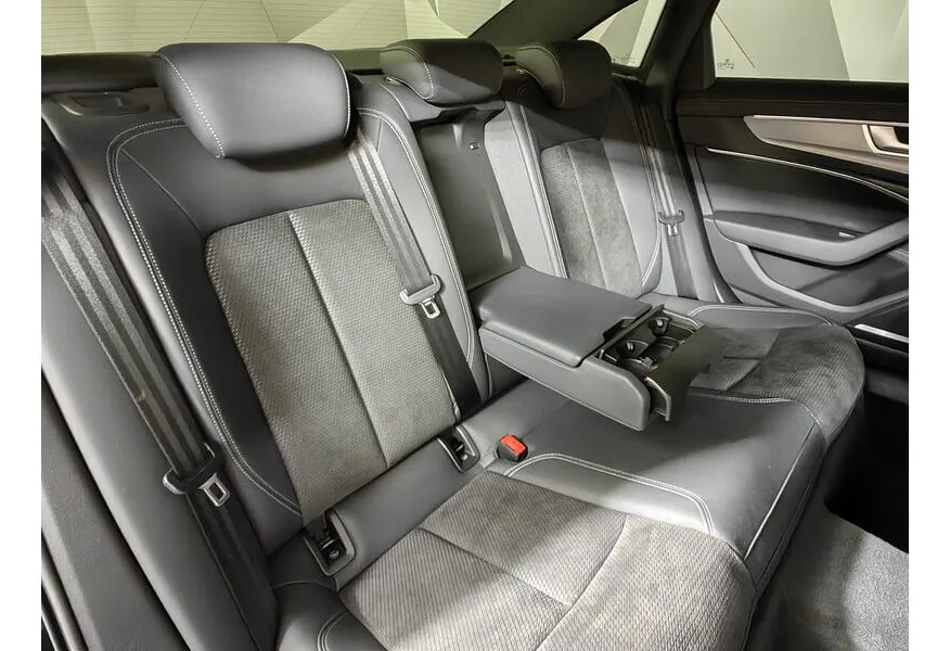 Audi A6 45 TFSI quattro S tronic (245 л.с.) Sport Черный в АВИЛОН. Слайд №17