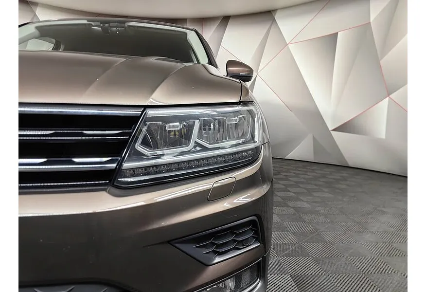 АВИЛОН - Volkswagen Tiguan 2.0 TSI 4Motion DSG (180 л.с.) Highline Коричневый - slide 15