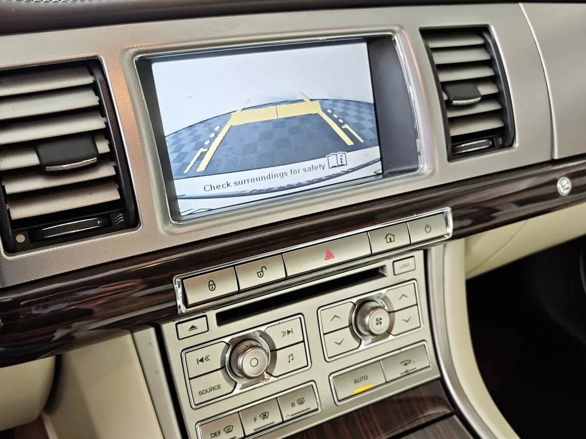 Jaguar XF 3.0 AT (238 л.с.) Белый в АВИЛОН. Слайд №19