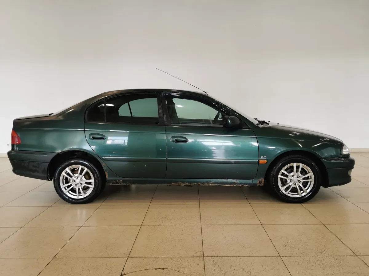 Toyota Avensis 2.0 MT (128 л.с.) Зеленый в АВИЛОН. Слайд №6