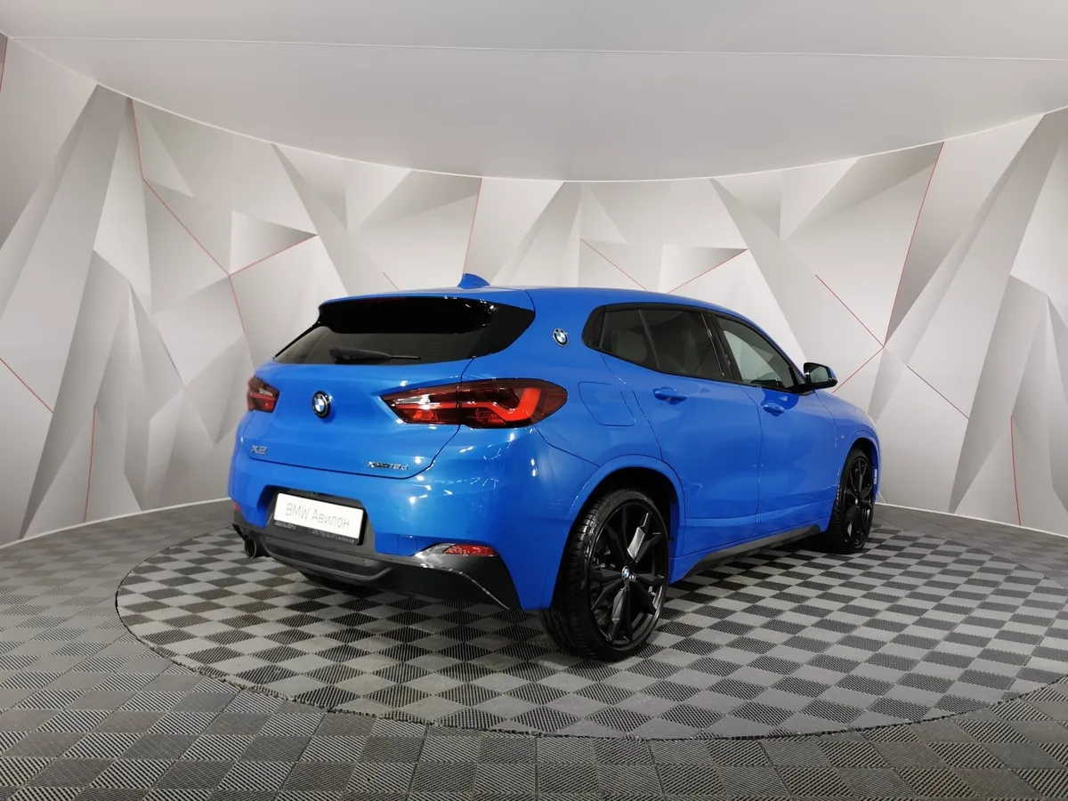 BMW X2 18d xDrive AT (150 л.с.) M Sport Синий в АВИЛОН. Слайд №2