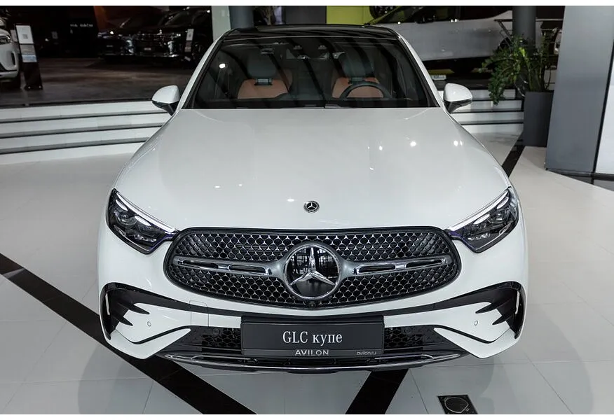 Mercedes-Benz GLC Купе 300 9G-TRONIC 4MATIC (272 л.с.) Белый в АВИЛОН. Слайд №5