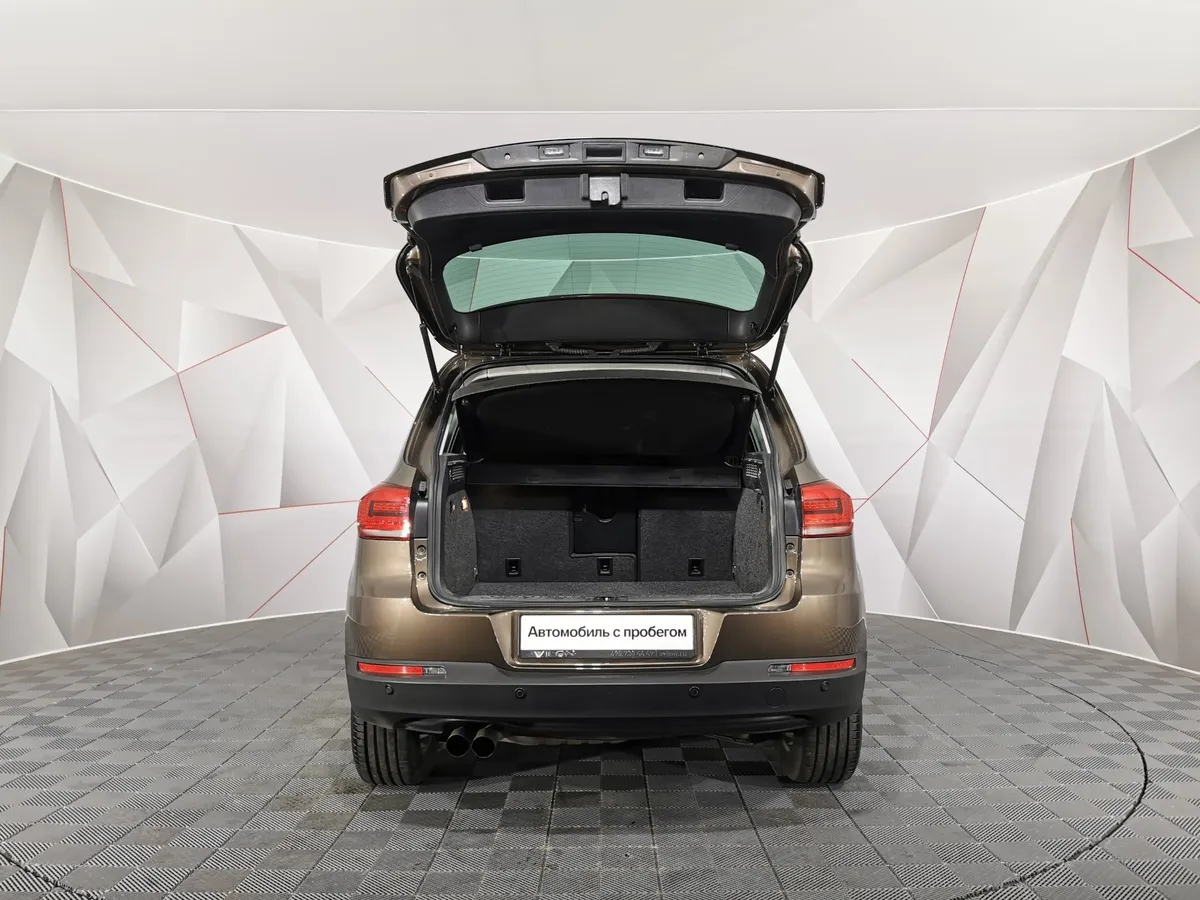 Volkswagen Tiguan 2.0 TSI 4Motion AT (170 л.с.) Track & Field Коричневый в АВИЛОН. Слайд №11