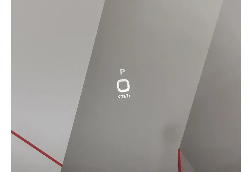 Hongqi HS5 2.0 AT 4WD (224 л.с.) Deluxe Желтый в АВИЛОН. Слайд №22