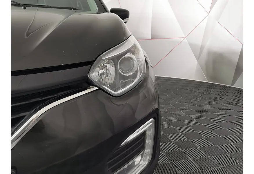 Renault Kaptur 2.0 AT AWD (143 л.с.) Черный в АВИЛОН. Слайд №10