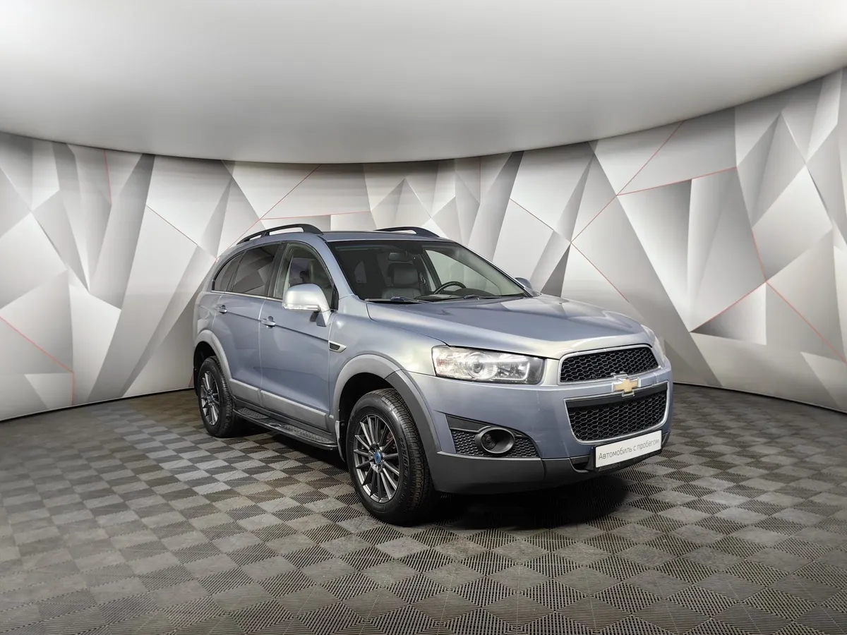 Chevrolet Captiva 2.4 AT (5 мест) (167 л.с.) LT Серый в АВИЛОН. Слайд №3