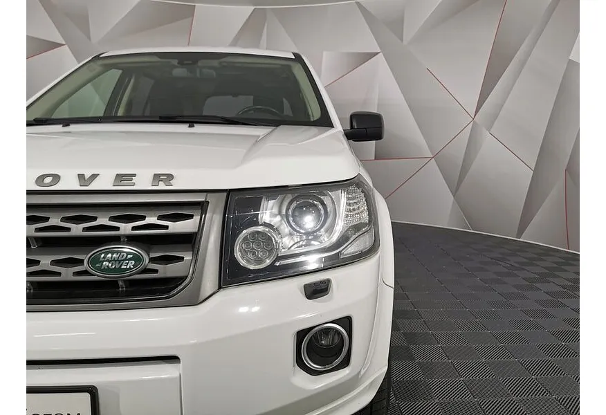 Land Rover Freelander 2.2 TD4 AT 4WD (150 л.с.) Белый в АВИЛОН. Слайд №10