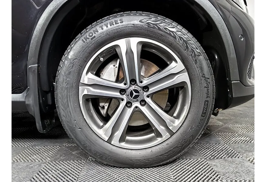 Mercedes-Benz GLC 250 d 9G-TRONIC 4MATIC (204 л.с.) Особая серия Черный в АВИЛОН. Слайд №16