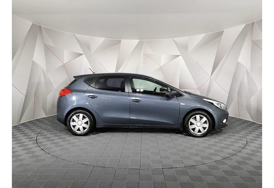 АВИЛОН - Kia Ceed 1.6 MT (129 л.с.) Comfort Синий - slide 3