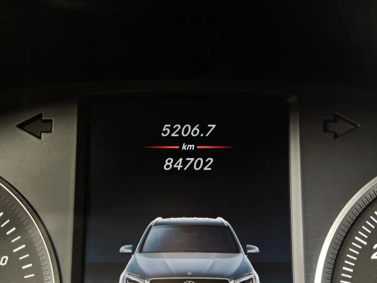 Mercedes-Benz GLC 250 9G-TRONIC 4MATIC (211 л.с.) Premium Черный в АВИЛОН. Слайд №18