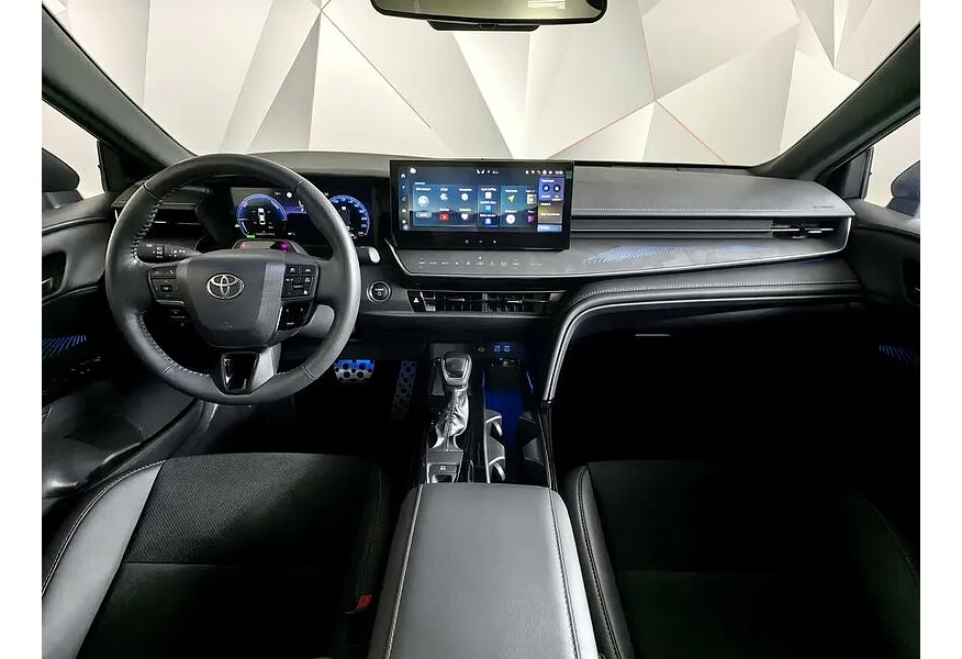 Toyota Camry 2.0h CVT (197 л.с.) Sport Plus Черный в АВИЛОН. Слайд №14