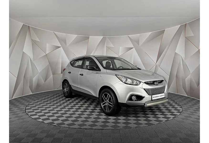 Hyundai ix35 2.0 MT (150 л.с.) Серебристый в АВИЛОН. Слайд №3