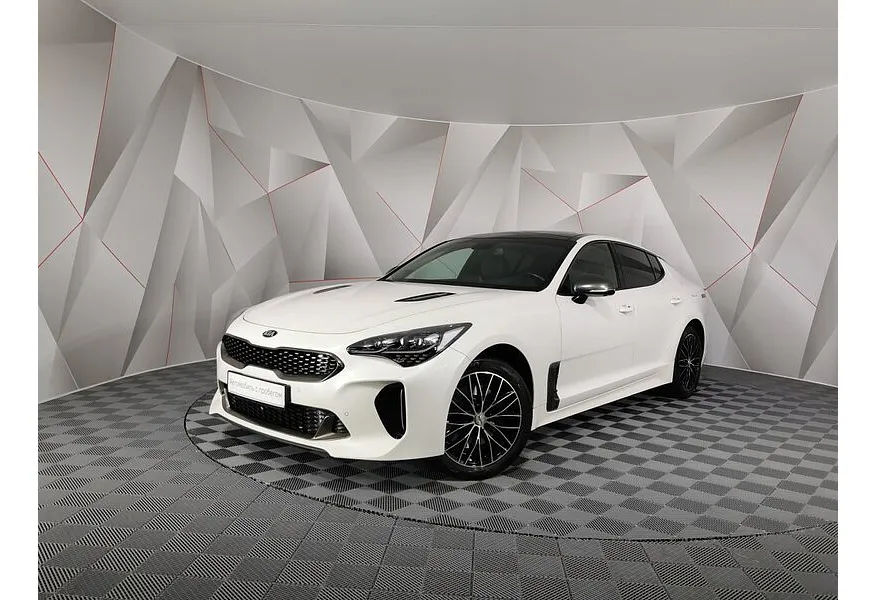 АВИЛОН - Kia Stinger 2.0 AT (247 л.с.) Comfort Белый - slide 0