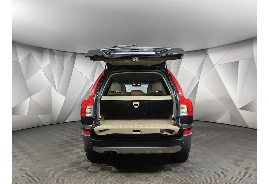 Volvo XC90 2.5 T5 Geartronic AWD (5 мест) (210 л.с.) Черный в АВИЛОН. Слайд №12