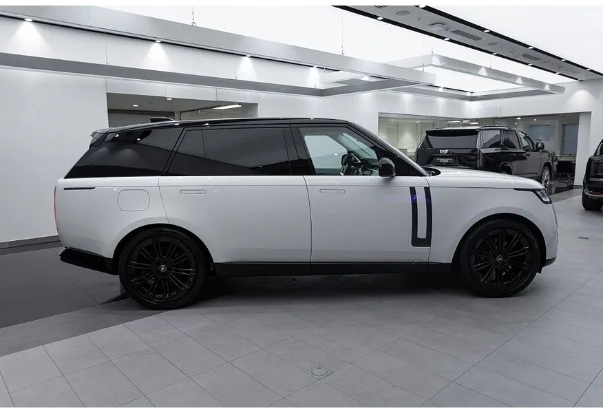 Land Rover Range Rover 3.0 D350 LWB AT AWD (350 л.с.) Autobiography Белый в АВИЛОН. Слайд №3