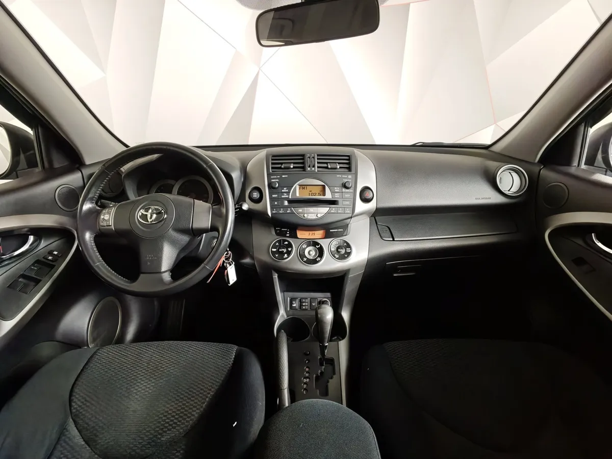 Toyota RAV4 2.0 AT AWD (152 л.с.) Черный в АВИЛОН. Слайд №14