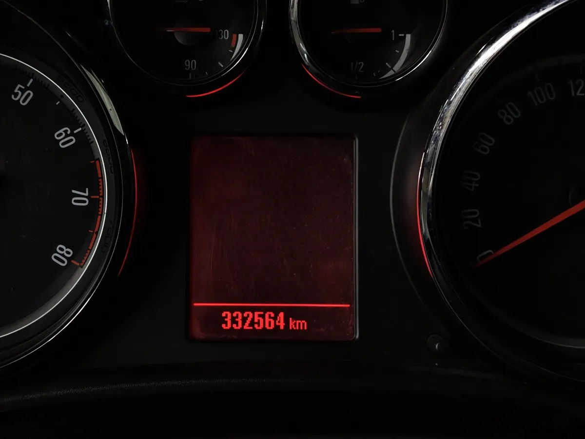 Opel Astra 1.6 AT (115 л.с.) Белый в АВИЛОН. Слайд №13
