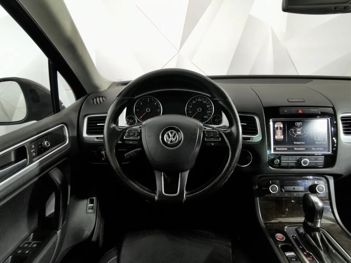 Volkswagen Touareg 3.0 TDI Tiptronic 4Motion (245 л.с.) V6 TDI Коричневый в АВИЛОН. Слайд №18
