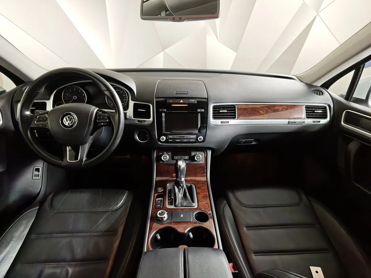 Volkswagen Touareg 3.6 FSI Tiptronic 4Motion (249 л.с.) V6 FSI Белый в АВИЛОН. Слайд №13