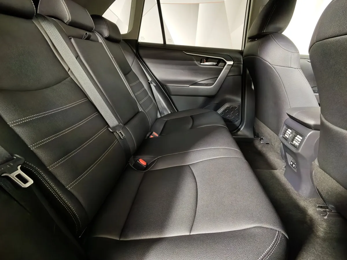 Toyota RAV4 2.0 CVT (149 л.с.) Комфорт Серый в АВИЛОН. Слайд №15
