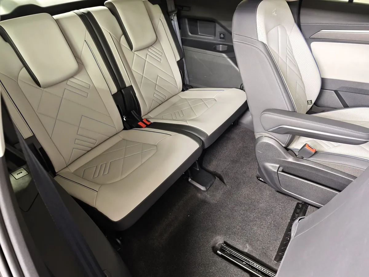 Volkswagen Talagon 2.0 7DSG AWD (272 л.с.) Flagship Shengjing Черный в АВИЛОН. Слайд №30