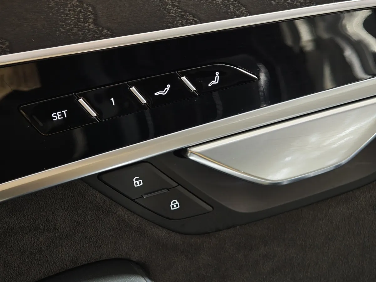 Audi A8 3.0 TFSI L tiptronic quattro (340 л.с.) Черный в АВИЛОН. Слайд №26