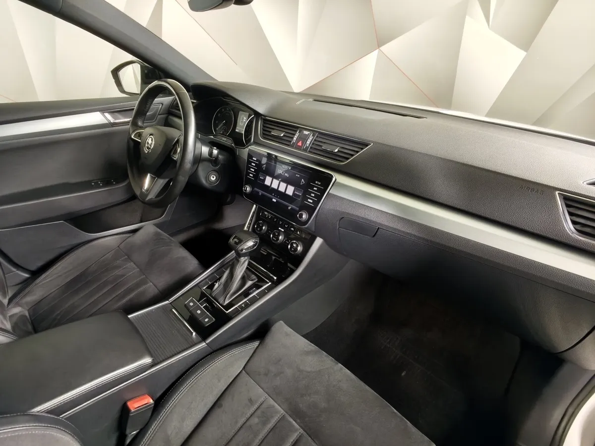 Skoda Superb 1.8 TSI DSG (180 л.с.) Белый в АВИЛОН. Слайд №13
