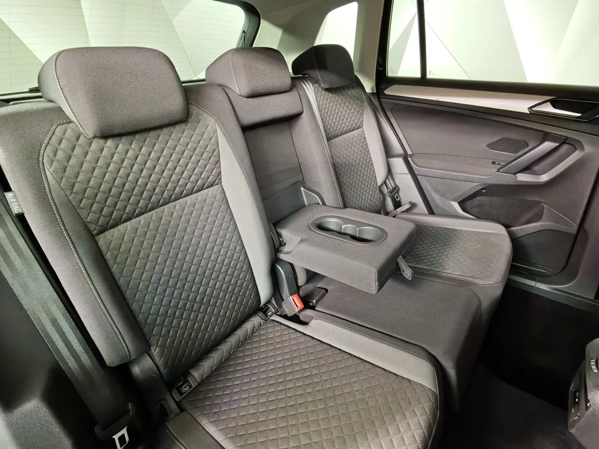 Volkswagen Tiguan 2.0 TSI 4Motion AT (200 л.с.) Sport & Style Черный в АВИЛОН. Слайд №16