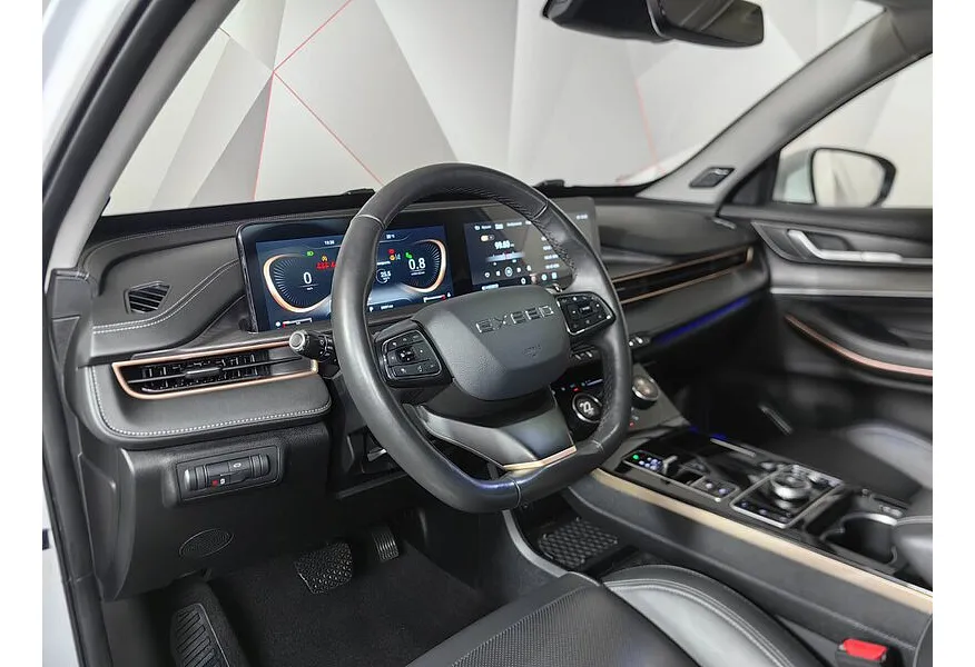 EXEED LX 1.6T DCT 4WD (150 л.с) Premium Plus Белый в АВИЛОН. Слайд №18