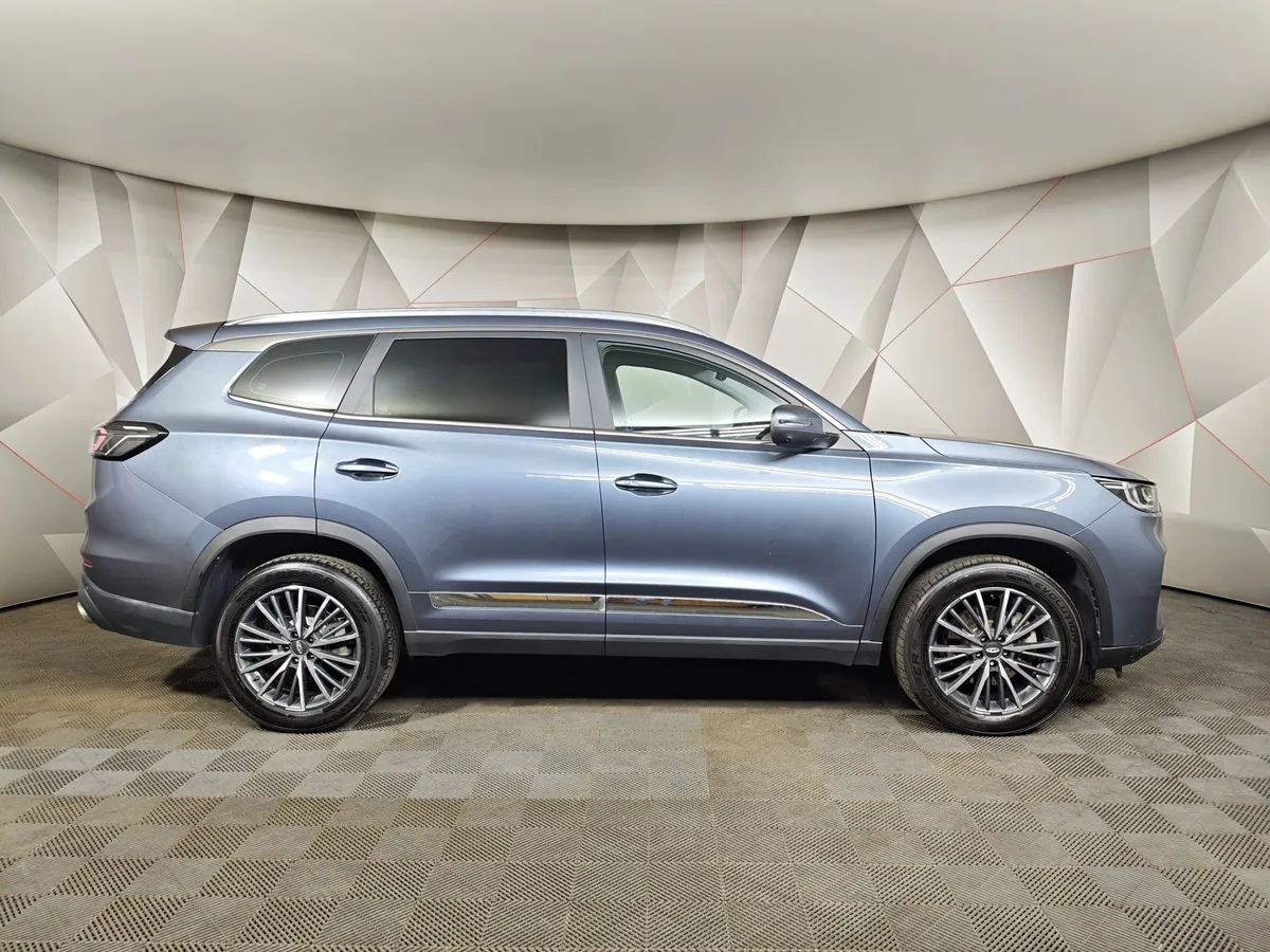 Chery Tiggo 8 Pro Max 2.0T DCT AWD (197 л.с.) Dreamline Серый в АВИЛОН. Слайд №6