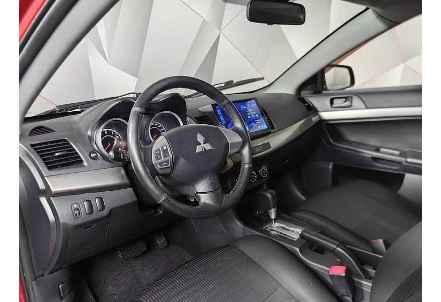 Mitsubishi Lancer 1.6 AT (117 л.с.) Красный в АВИЛОН. Слайд №18