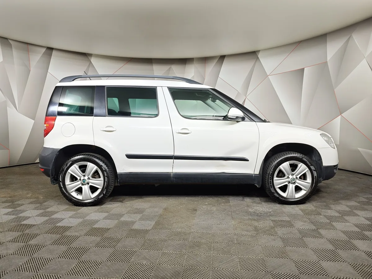 Skoda Yeti 1.2 TSI DSG (105 л.с.) Active Белый в АВИЛОН. Слайд №6