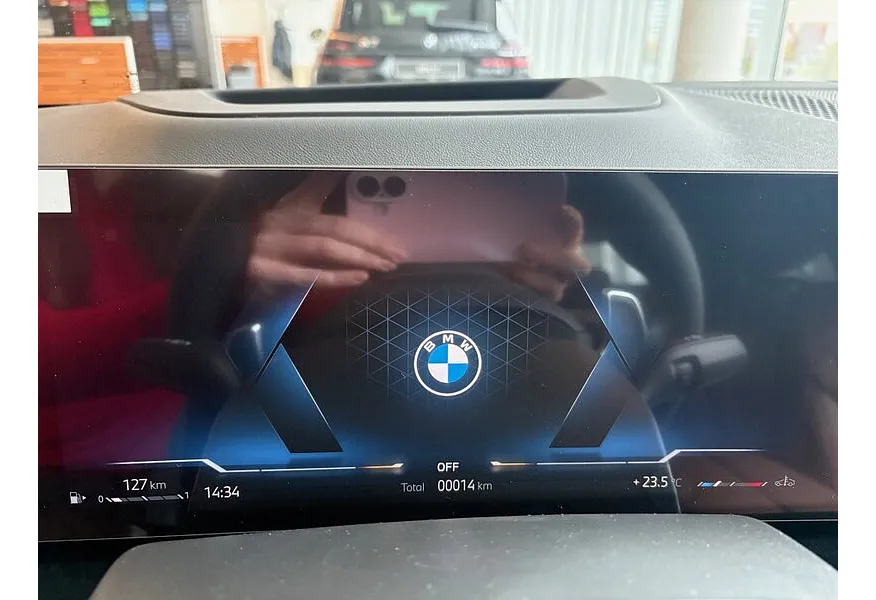 LIVE. Слайд №13