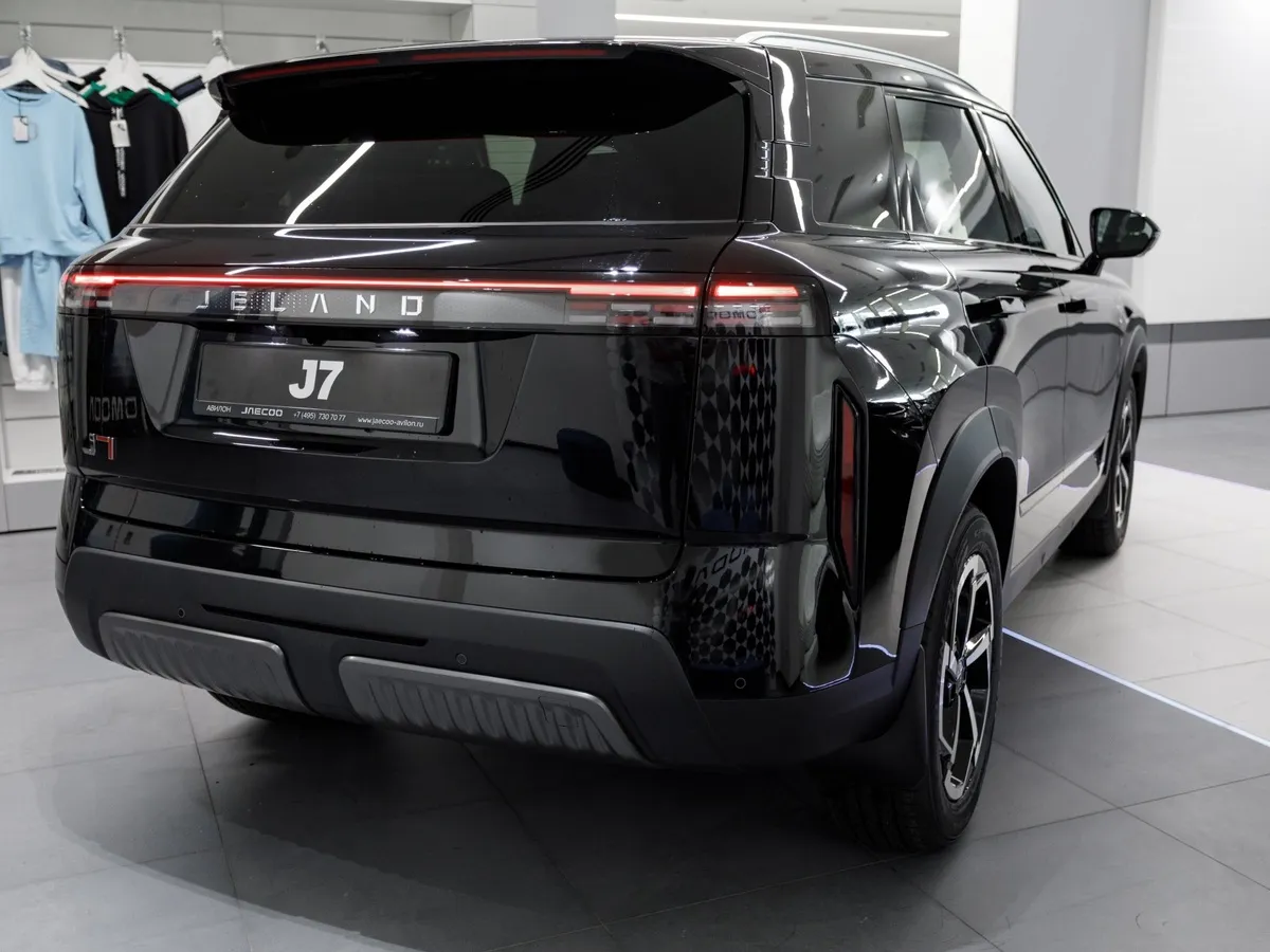JAECOO J7 1.6T DCT 4WD (186 л.с.) Престиж Черный в АВИЛОН. Слайд №7