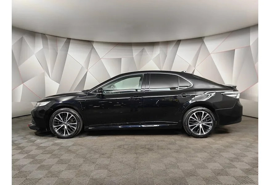 Toyota Camry 2.5 AT (181 л.с.) Черный в АВИЛОН. Слайд №5