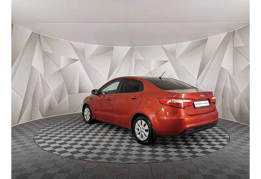 Kia Rio 1.6 AT (123 л.с.) Красный в АВИЛОН. Слайд №4 Kia Rio 1.6 AT (123 л.с.) Красный в АВИЛОН. Слайд №4