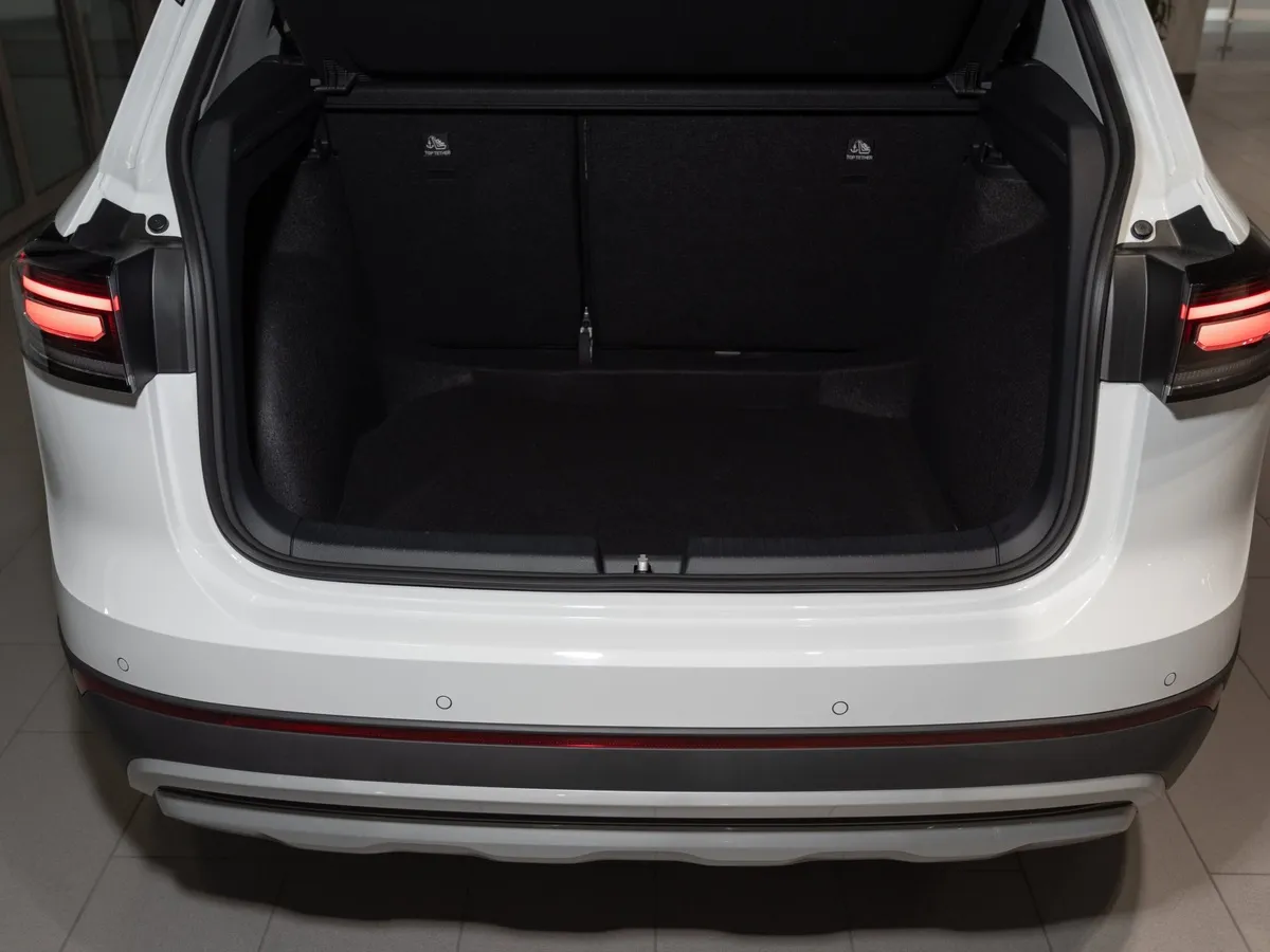 Volkswagen Tharu XR 300 TSI 1.5 DSG (160 л.с.) Белый в АВИЛОН. Слайд №21