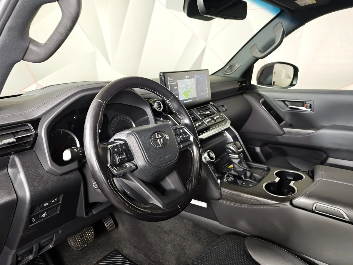 Toyota Land Cruiser 3.4 V6 AT 4WD (299 л.с.) 70th Anniversary Черный в АВИЛОН. Слайд №19