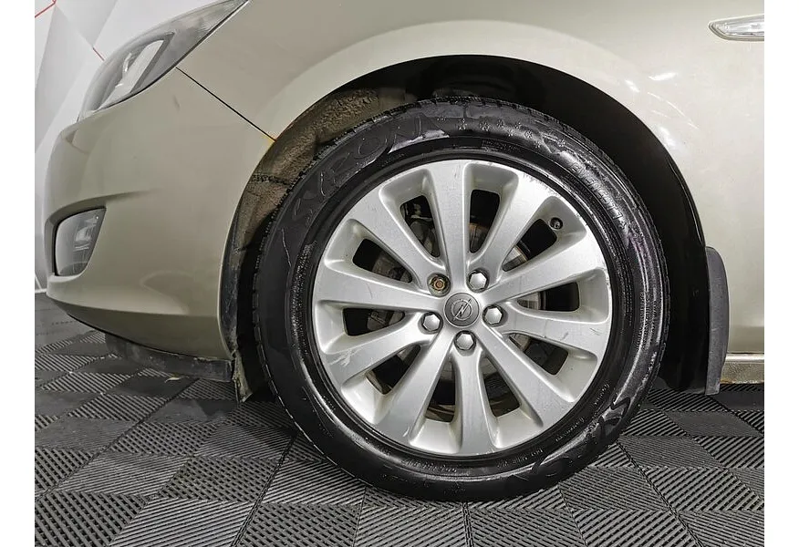 Opel Astra 1.6 AT (115 л.с.) Бежевый в АВИЛОН. Слайд №9