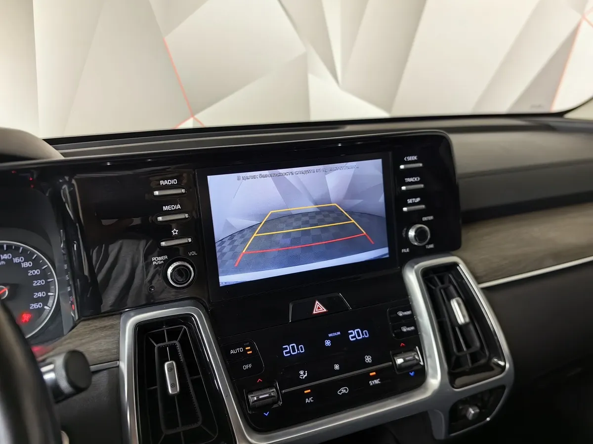 Kia Sorento 2.5 MPI 4WD AT (180 л.с.) Luxe Белый в АВИЛОН. Слайд №20