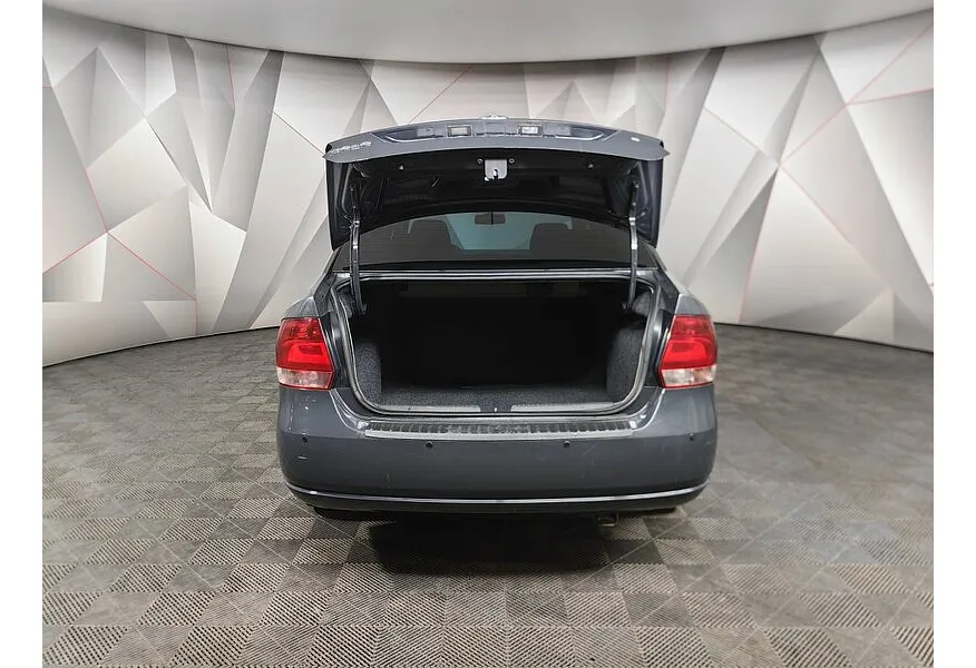 Volkswagen Polo 1.6 MPI MT (110 л.с.) Trendline Серый в АВИЛОН. Слайд №12