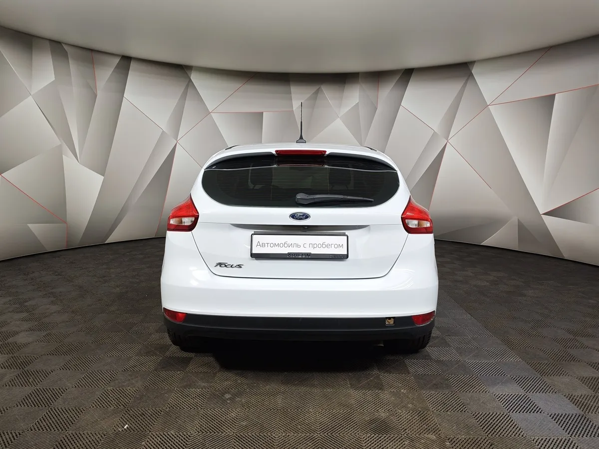 Ford Focus 1.6 Ti-VCT PowerShift (125 л.с.) Trend Белый в АВИЛОН. Слайд №8